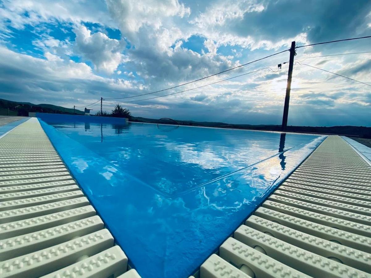 Gold Horse Vendeghaz Hotel ซิลวาชวาร็อด ภายนอก รูปภาพ